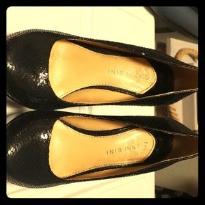 Womens black slip on dress shoes